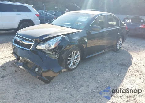 2014 Subaru Legacy 2.5I z USA, uszkodzony, nr VIN 4S3BMCA65E3033230